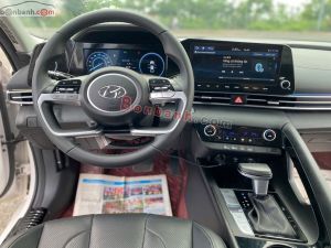 Xe Hyundai Elantra 1.6 AT Đặc biệt 2023