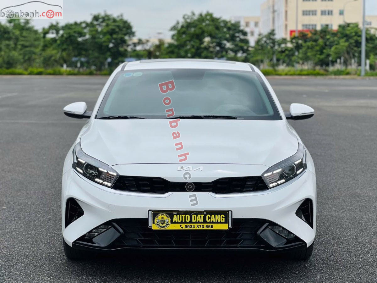 Kia K3 Luxury 1.6 AT 2022
