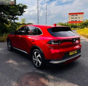 Xe VinFast VF8 S 2024